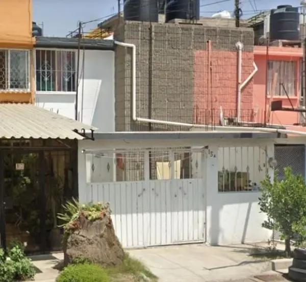 Oportunidad de Remate: Casa en Ecatepec de Morelos, Regularización y Pago en Efectivo LAAB1