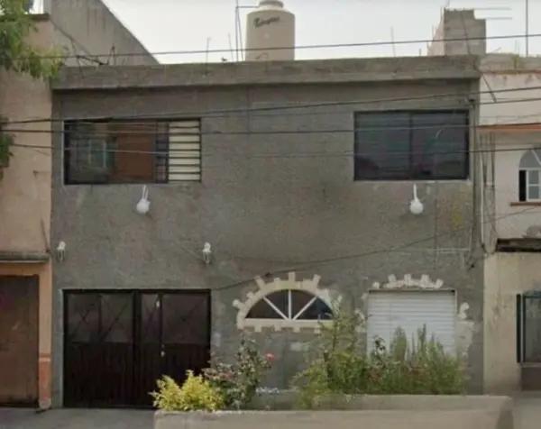 Casa en Remate Hipotecario en Ecatepec de Morelos, Jardines de Santa Clara LAAB1