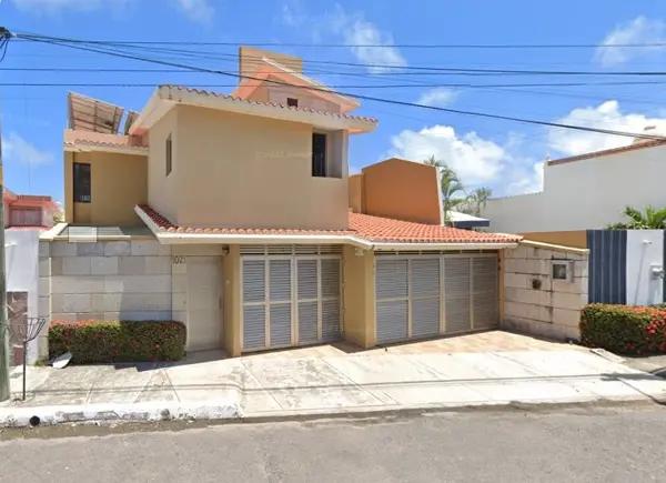 Venta de casa en Costa de Oro, Veracruz - Amplio diseño con 4 recámaras