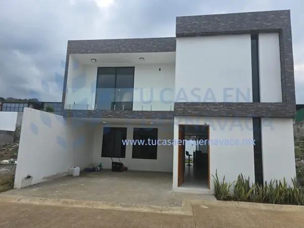 CASA NUEVA AL NORTE DE CUERNAVACA $4,200,000