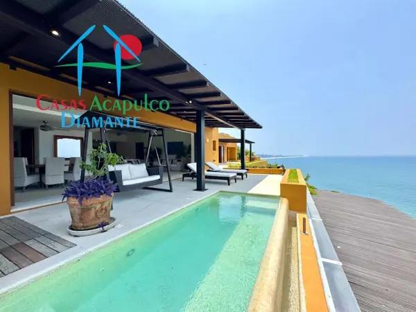 Exclusivo departamento con alberca y jacuzzi privados, con vista al mar