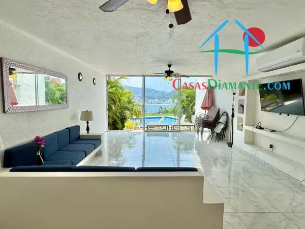 Casa en venta con terraza, vista al mar y salida a la alberca
