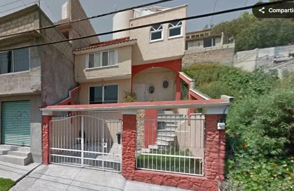 Casa en Remate con Comodidades en Coacalco de Berriozábal LAAB1