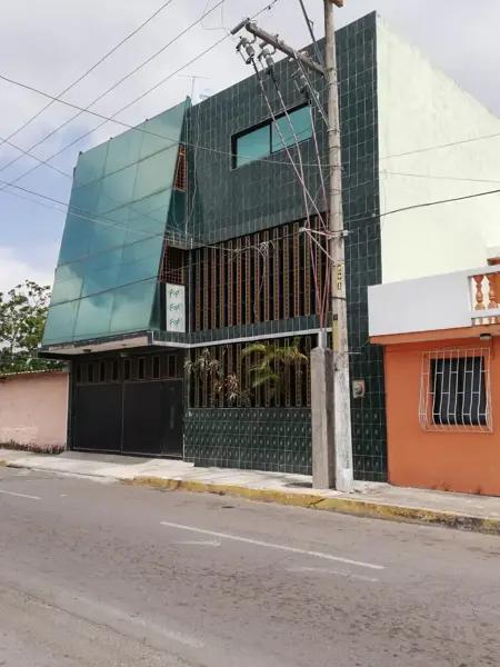 VENTA DE EDIFICIO A UNA CUADRA DE PLAZA CRISTAL, VERACRUZ, VER