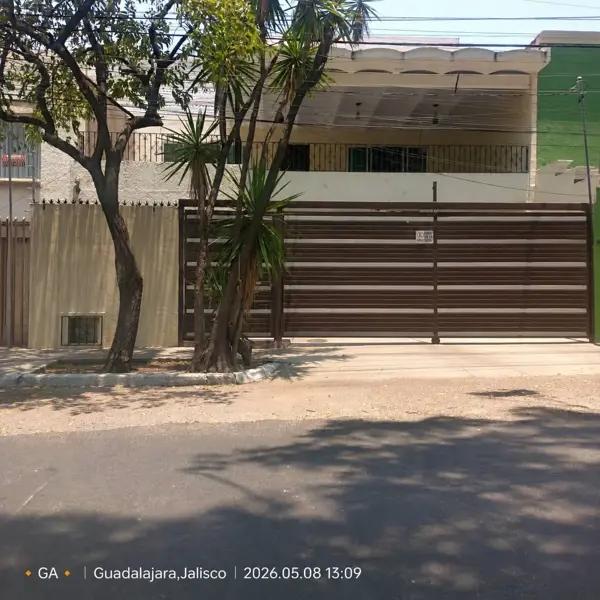 CASA EN VENTA en Colomos Providencia, Zapopan, Jalisco