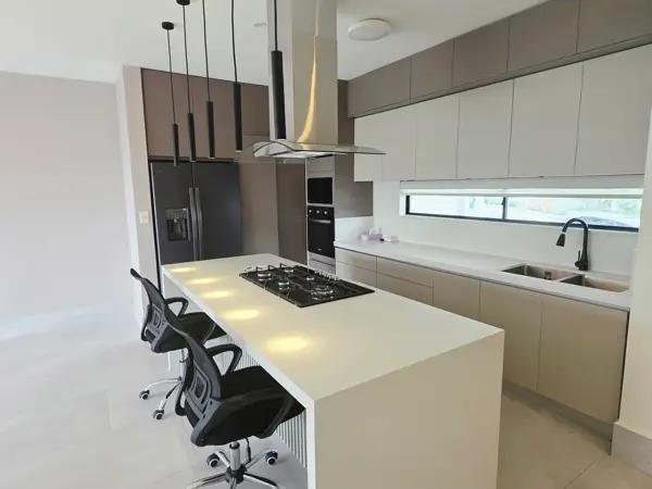 Residencia equipada! Lista para habitar