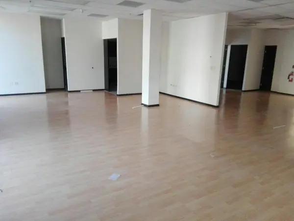 OFICINA EN RENTA, VALLE ORIENTE, 250 m2