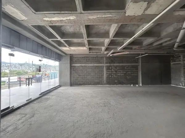 LOCAL COMERCIAL EN VENTA, a 2 min ZONA TEC LOCAL COMERCIAL EN VENTA, a 2 min ZONA TEC