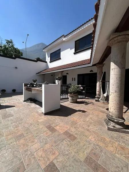 CASA EN VENTA, LAS CUMBRES SECTOR 6D CASA EN VENTA, LAS CUMBRES SECTOR 6D