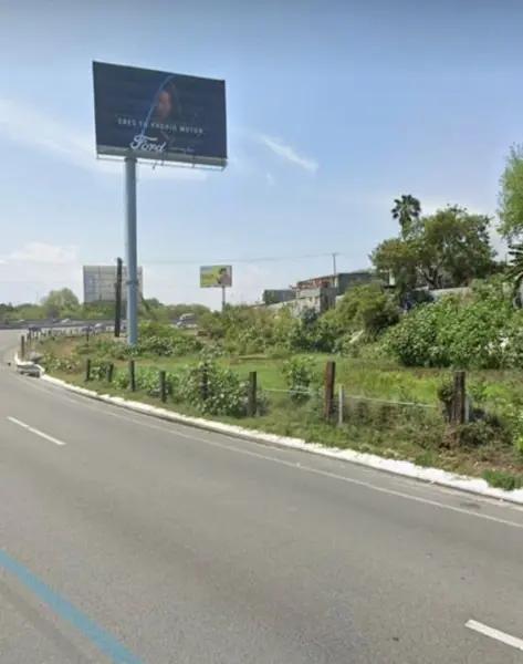 TERRENO COMERCIAL EN RENTA AV. CONSTITUCIÓN,GUADALUPE,NL