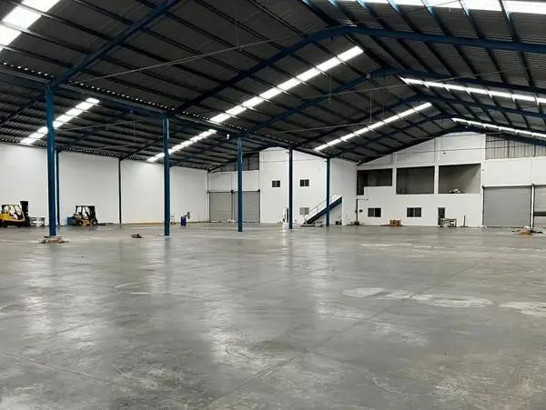 BODEGA INDUSTRIAL EN VENTA, SANTA ROSA