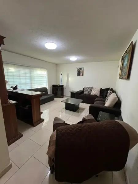 CASA EN VENTA EN EL ROSARIO A 5 MINUTOS DE PLAZAS COMERCIALES CASA EN VENTA EN EL ROSARIO A 5 MINUTOS DE PLAZAS COMERCIALES