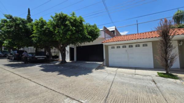 CASA EN RENTA, RESIDENCIAL LA HACIENDA, TUXTLA GUTIERREZ, CHIAPAS