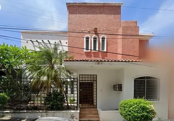 Venta de Casa en Acapulco, Guerrero - Espaciosa y Bien Ubicada