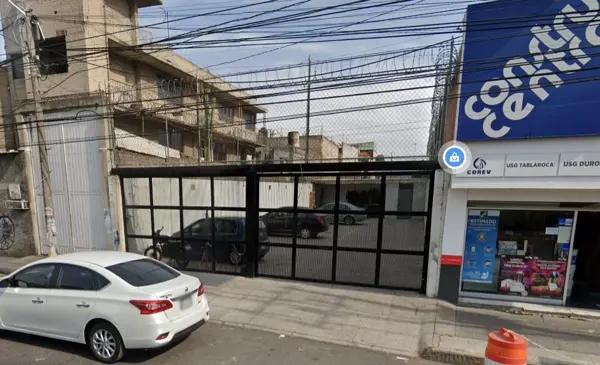 Terreno comercial de 245 m2 en renta en Avenida Adolfo López Mateos, Nezahualcóyotl