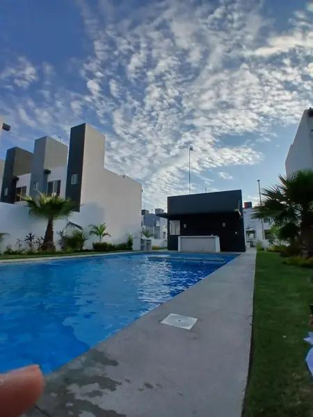Renta de Casa en Bahía de Banderas, Valle Esmeralda con Alberca y Jardín
