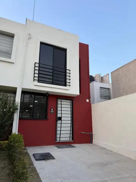 Casa en Floripa Cuautlancingo | Alberca, Sala de TV y Amenidades