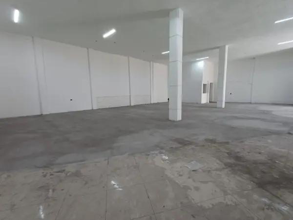 Rento bodega de 329 m2, en lateral de libramiento norte en la col Volcanes