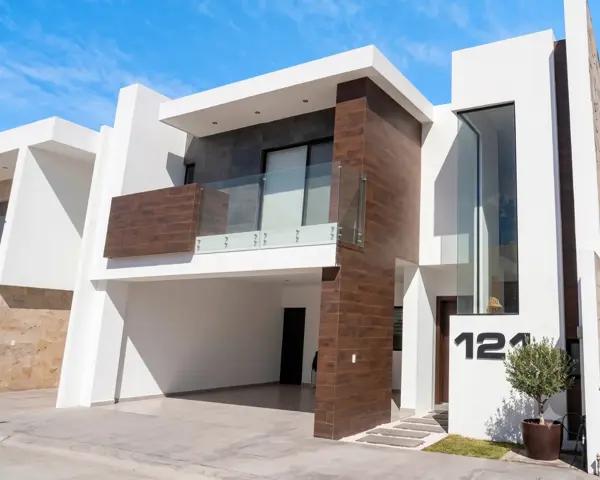 ¡Oportunidad Única en Viñedos! Casa en Venta (Abajo de Avalúo)  | Frente a Área Verde