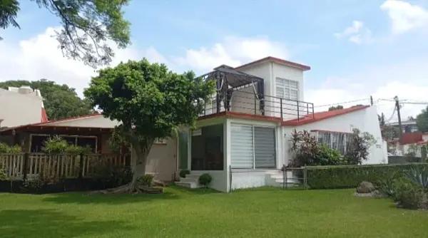 Casa en fraccionamiento privado en zona dorada. Casa en fraccionamiento privado en zona dorada.