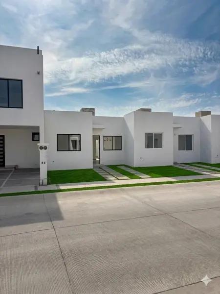 CASA EN VENTA EL SANTUARIO RESIDENCIAL