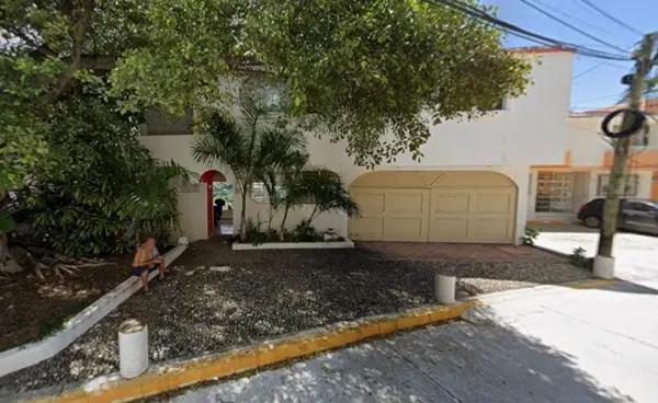 CASA EN VENTA EN FRACCIONAMIENTO LAS PLAYAS ACAPULCO GUERRERO.