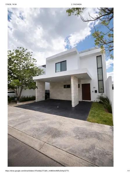 Casa en venta con paneles solares privada zendera conkal