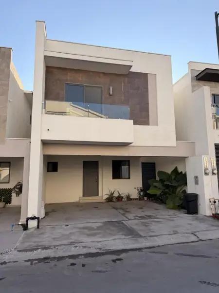 Casa en FONTANA RESIDENCIAL Casa en FONTANA RESIDENCIAL