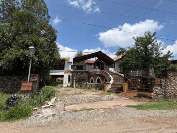 VENTA de hotel de cabañas