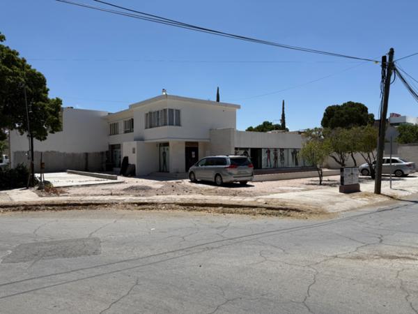 Oportunidad única para consolidar tu negocio! Local comercial en esquina en la Colonia Navarro. Oportunidad única para consolidar tu negocio! Local comercial en esquina en la Colonia Navarro.