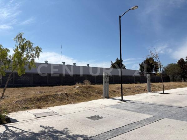 Terreno Habitacional en Venta, en este Residencial totalmente nuevo y con amenidades de primera!