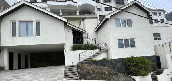 Casa en Venta en Jardines de San Agustín, San Pedro Garza García