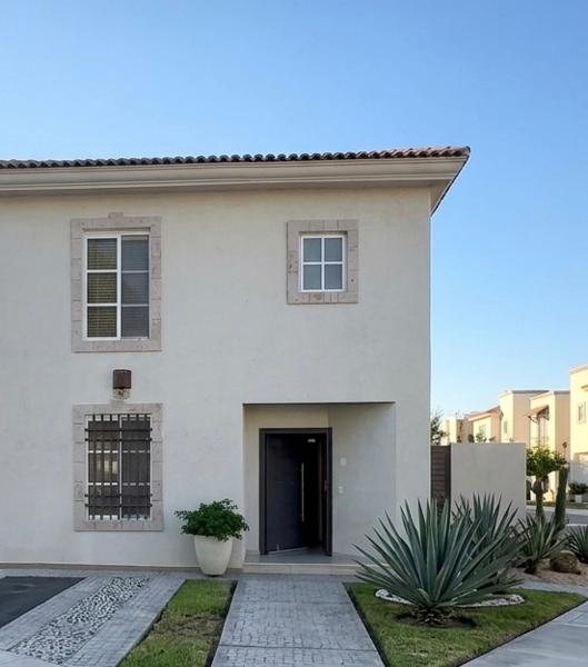 CASA AMUEBLADA EN RENTA ZONA NORTE TSM TORREÓN EN SENDEROS 4 HABITACIONES