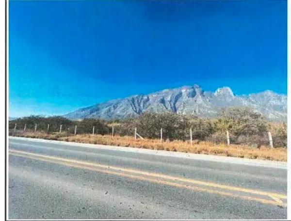 Terreno en VENTA con uso de suelo mixto en Carretera a Icamole en Garcia Nuevo León