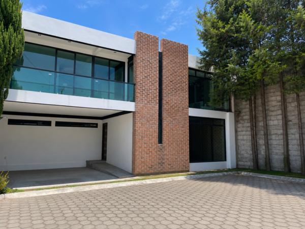 Casa en venta en Tulancingo 
Casa de arquitectura contemporánea con acabados premium