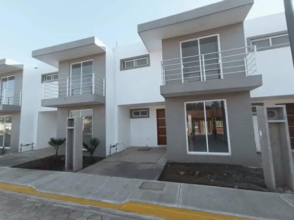 Oportunidad casa xilotzingo, vigilancia 24/7