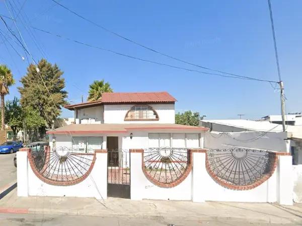 Casa en Remate Bancario en Tijuana: Modernidad y Funcionalidad en Gas y Anexas