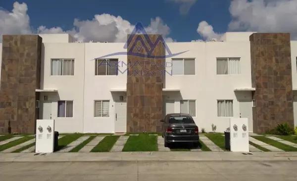 Casa en Fraccionamiento Cerrado en Jardines del Sur, Benito Juárez, Quintana Roo