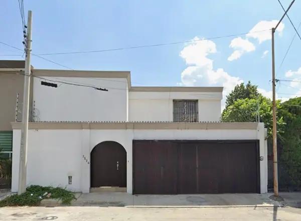 Casa en venta en Villa los Pinos, Monterrey, Nuevo León Casa en venta en Villa los Pinos, Monterrey, Nuevo León