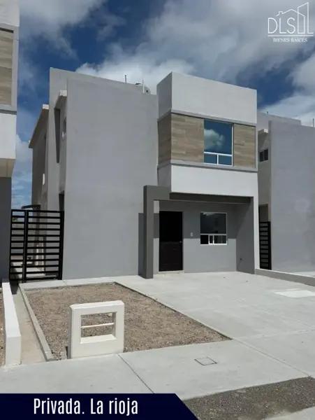 Casas disponibles para venta ubicadas  en Privada. La Rioja y Residencial. Los Bosques