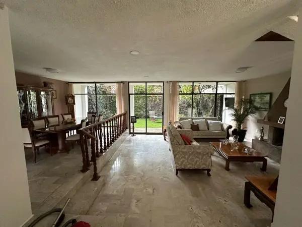 Casa en Venta en Héroes de Padierna con Jardín de 150 m2 y 5 Recámaras