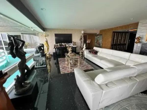 PH en Venta en Bosque de las Lomas con 3 Terrazas, Sauna y Jacuzzi