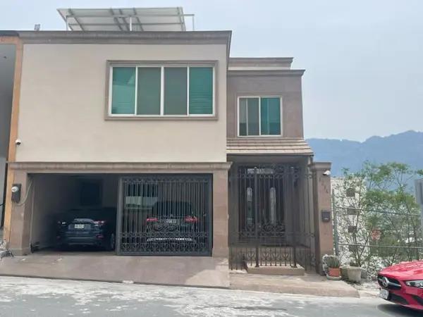 CASA ZONA SANTA MARIA SAN JERONIMO MONTERREY VENTA