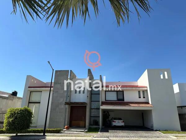 CASA CLUSTER 222 LOMAS DE ANGELOPOLIS PUEBLA VENTA