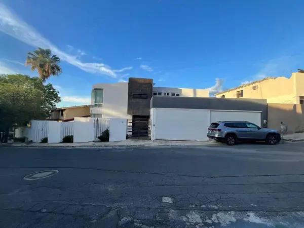 CASA VALLE SAN ANGEL JARDINES SAN PEDRO GARZA GARCIA VENTA