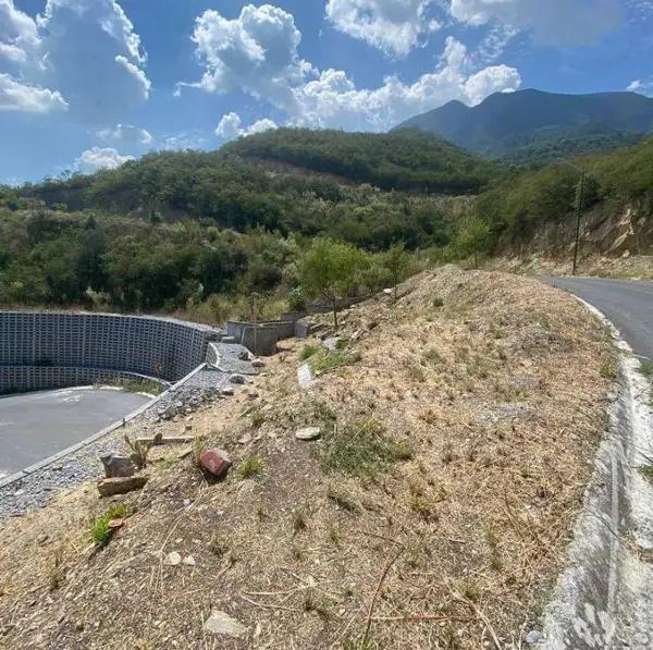 TERRENO ZONA VALLE ALTO CARRETERA NACIONAL MONTERREY VENTA