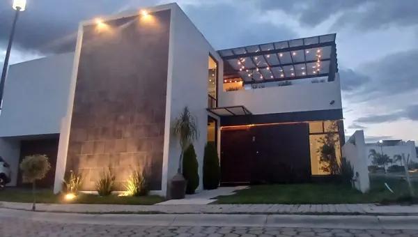 CASA LOMAS ANGELOPOLIS 3 OCOYUCAN PUEBLA VENTA