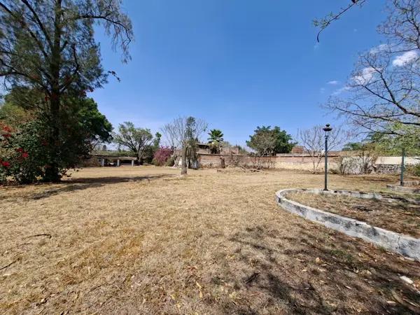 TERRENO VENTA CAJITITLAN SOBRE CALLE PRINCIPAL 2 FRENTES . CERCA DE LA LAGUNA Y EL TEMPLO TERRENO VENTA CAJITITLAN SOBRE CALLE PRINCIPAL 2 FRENTES . CERCA DE LA LAGUNA Y EL TEMPLO