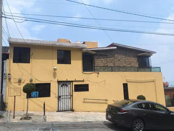 SE RENTA DEPARTAMENTO AMUEBLADO EN PRIVADA