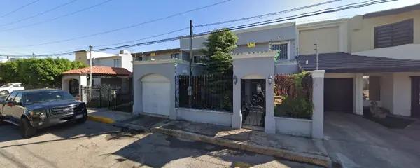 Casa independiente en venta en Calafia, Mexicali con 4 recámaras y características destacadas Casa independiente en venta en Calafia, Mexicali con 4 recámaras y características destacadas